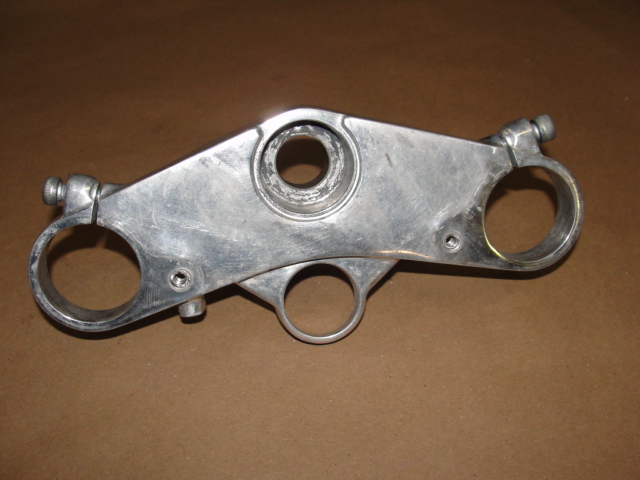 98 KAWASAKI ZX 900 C FRONT UPPER FORK TRIPLE TREE CLAMP ZX900 ZX9