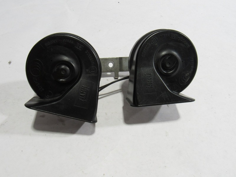 11-12 Fisker Karma 2012 Siren Signal Alarm Horn Set Pair 2 PCS ;@2