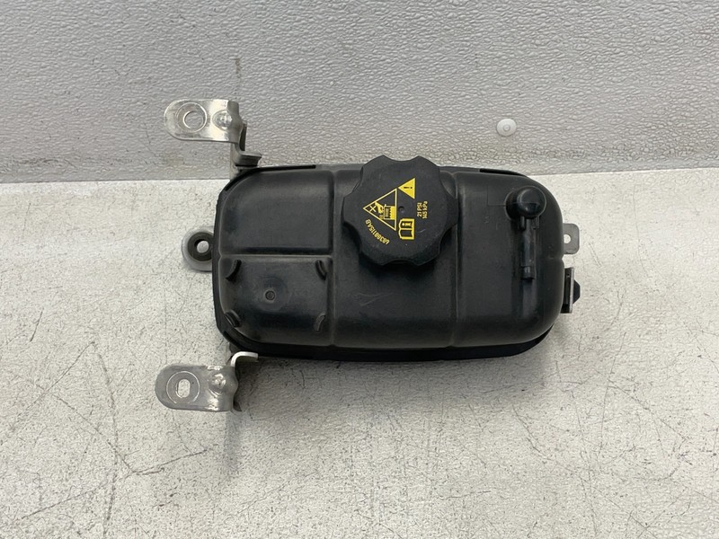 2018-2021 Jeep Wrangler Radiator Coolant Overflow Reservoir Tank Bottle 1623 OEM