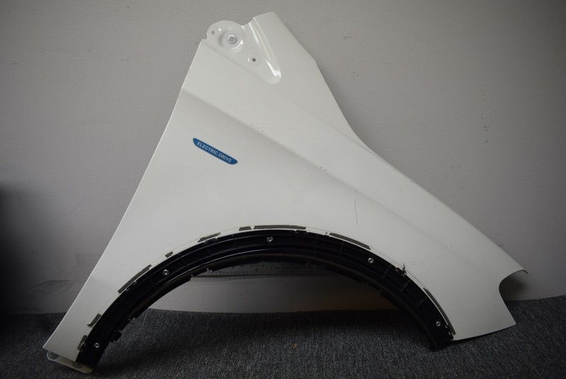 2014 MERCEDES BENZ B CLASS W246 RIGHT SIDE FENDER FACTORY OEM