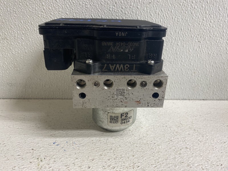2014-2015 Honda Accord Touring 2.0 Anti Lock Brake Pump Actuator Modulator Oem