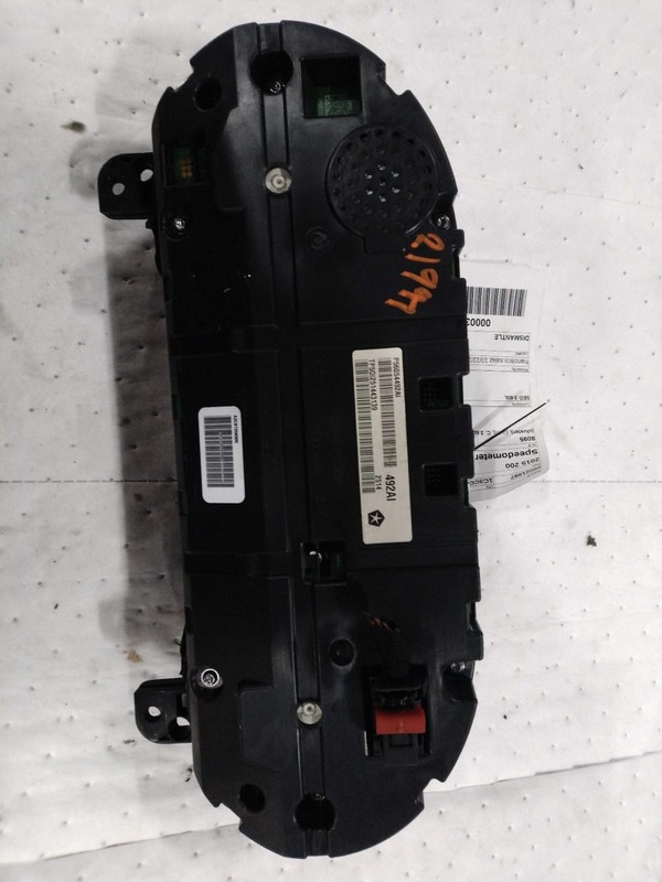 2015 Chrysler 200 Speedometer Gauge OEM Black 3.6L Used 120k Miles NJ25-21997