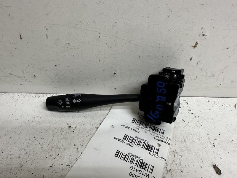 2002-2004 Nissan Frontier Head light Lamp Turn Signal Combo Column Switch