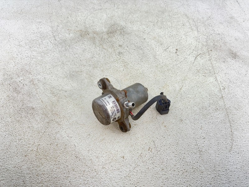 2011-2023 DODGE CHARGER 3.6L ENGINE BRAKE BOOSTER VACUUM AIR PUMP OEM