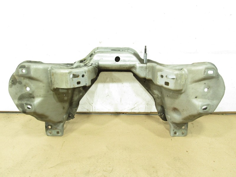 99-04 Ford Mustang GT 1999 4.6L RWD Front Suspension Crossmember Subframe ;
