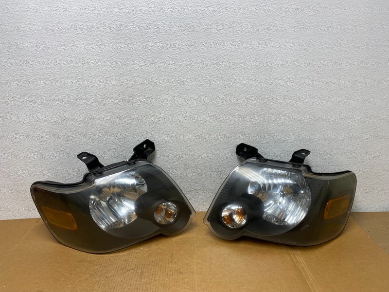 2006 2007 2008 2009 2010 Ford Explorer Left+Right Set Headlights AD9116 DW