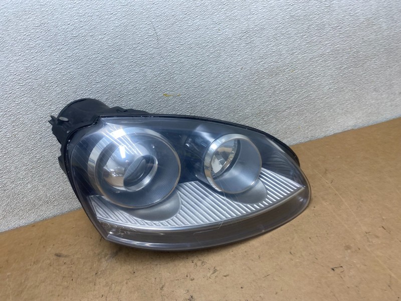 2006 to 2009 Volkswagen Jetta Golf Right RH HID Xenon Headlight Oem X5534 DW