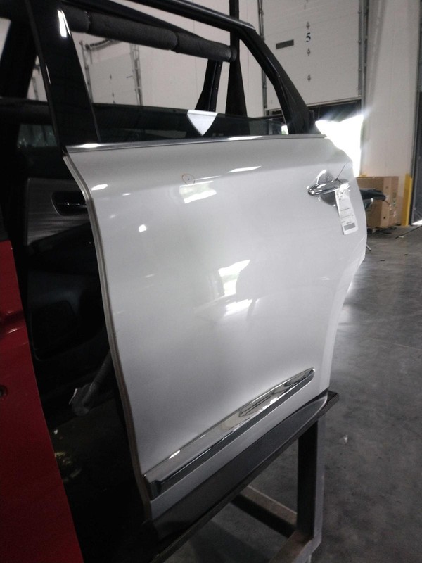 2019 INFINITI QX60 Rear Left Door Silver OEM Used with Scratches & Dents
