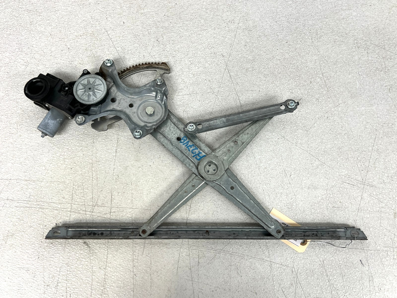 ⭐14-16 LEXUS IS200T FRONT LEFT DRIVER DOOR WINDOW REGULATOR MOTOR OEM LOT2748