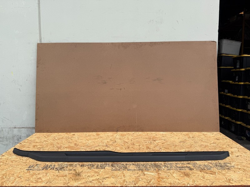 FORD BRONCO SPORT 2021-2025 OEM RIGHT PASSENGER SIDE SKIRT ROCKER MOLDING ASSY