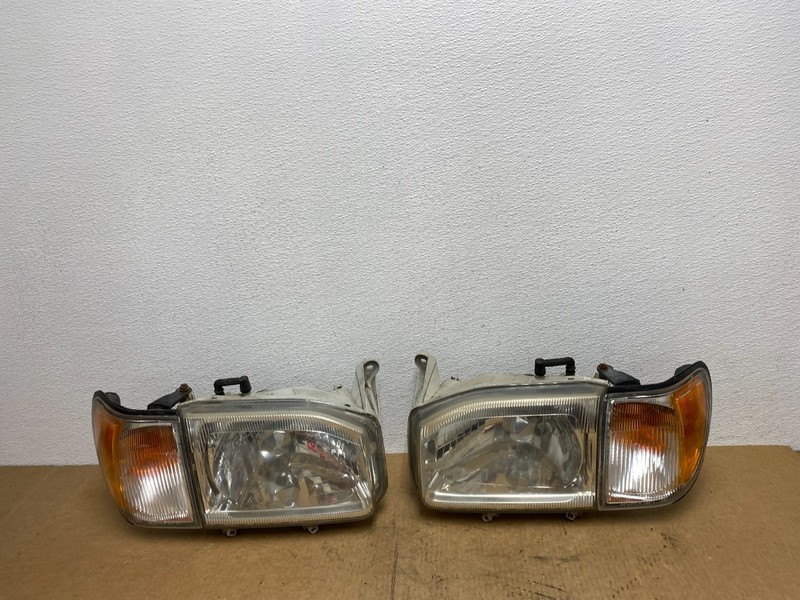 1999-2004 Nissan Pathfinder Left+Right Side Set Halogen Headlights Oem AC3405 DW