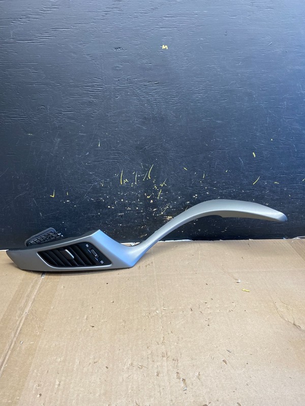 2014-2016 Hyundai Elantra Center Right Garnish Trim Bezel Air Vent AB1991 DG