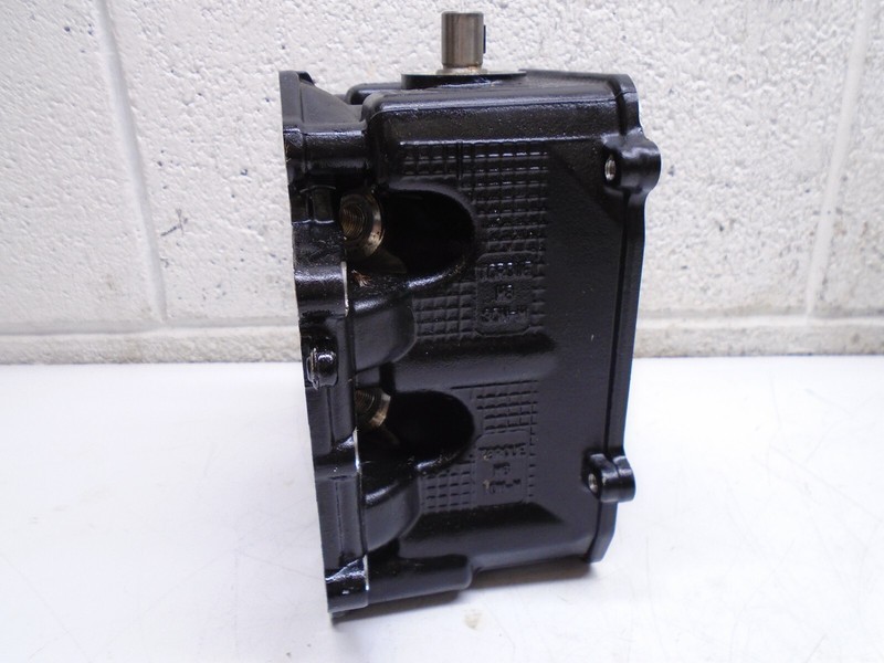 Z4 Mercury Mariner Outboard Quicksilver 900-835430T03 CYLINDER HEAD