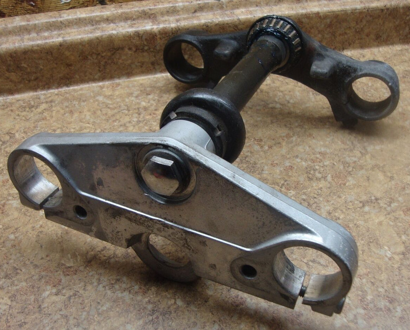 1997 Suzuki Katana GSX600F GSX 600 GSX600 F Triple Tree Fork Clamp Top Bottom 97