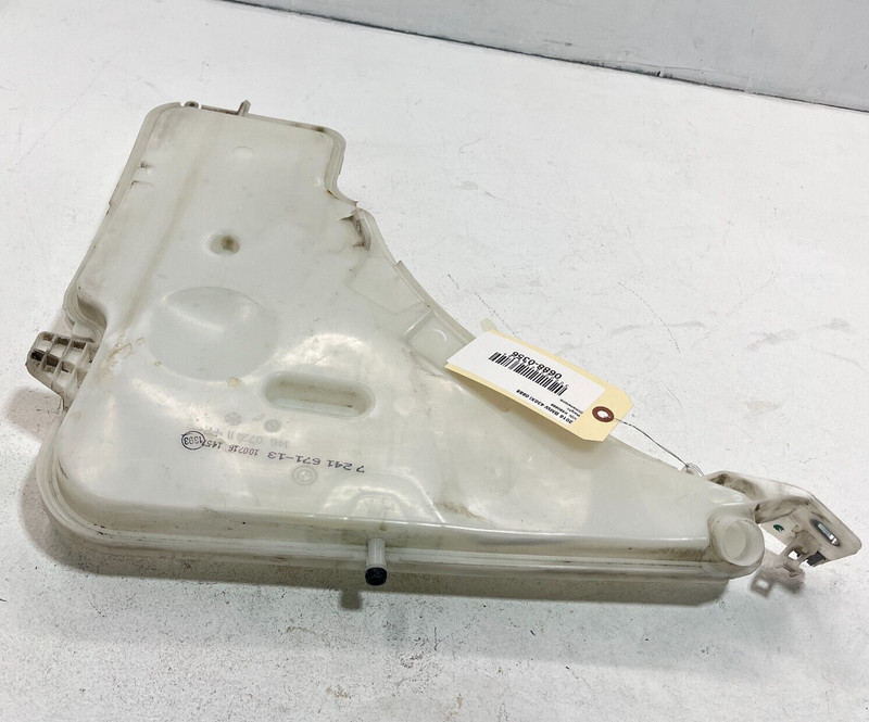 2017-2018-2019-2020 BMW 430XI WINDSHIELD WASHER FLUID RESERVOIR BOTTLE OEM
