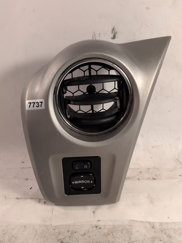 2009 Pontiac Vibe GT OEM Left Driver Side Dash AC Heater Air Vent Panel 09 10