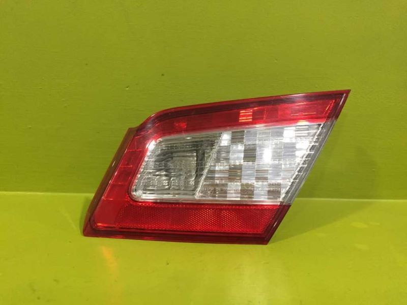 09 10 11 12 GALANT PASSENGER RIGHT LID MOUNT TAILLIGHT LAMP OEM 3282-30