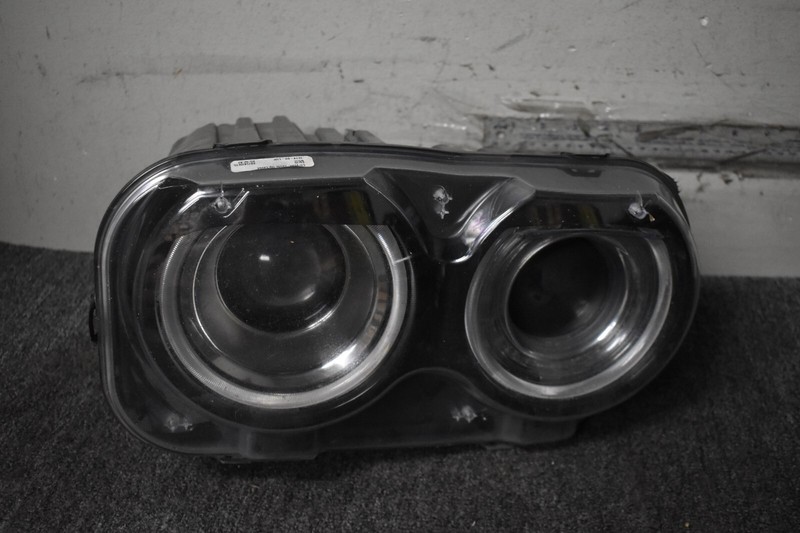 2016 DODGE CHALLENGER RIGHT SIDE HEADLIGHT FACTORY OEM