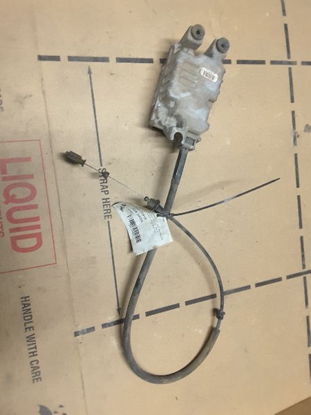 00 01 02 CHEVY SUBURBAN 1500 ENGINE ECM THROTTLE CONT LH FIREWALL 131852
