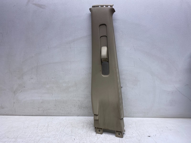 2004-2007 TOYOTA HIGHLANDER LEFT SIDE UPPER B PILLAR TRIM COVER TAN OEM