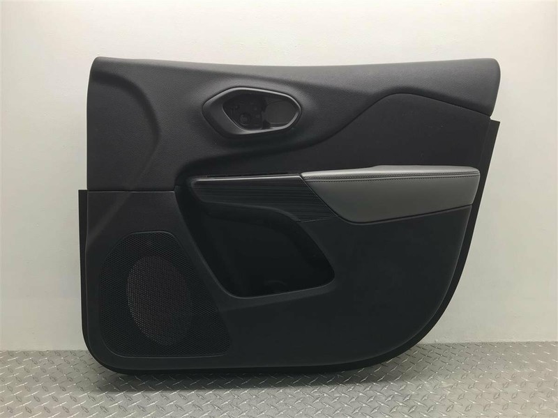 2014 JEEP CHEROKEE PASSENGER FRONT PANEL OEM 1UJ121AAAB