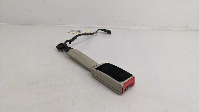 Front Right Seat Belt Buckle 2017 Lincoln MKX DG93-F61208-AJ3GU3 2016 2018