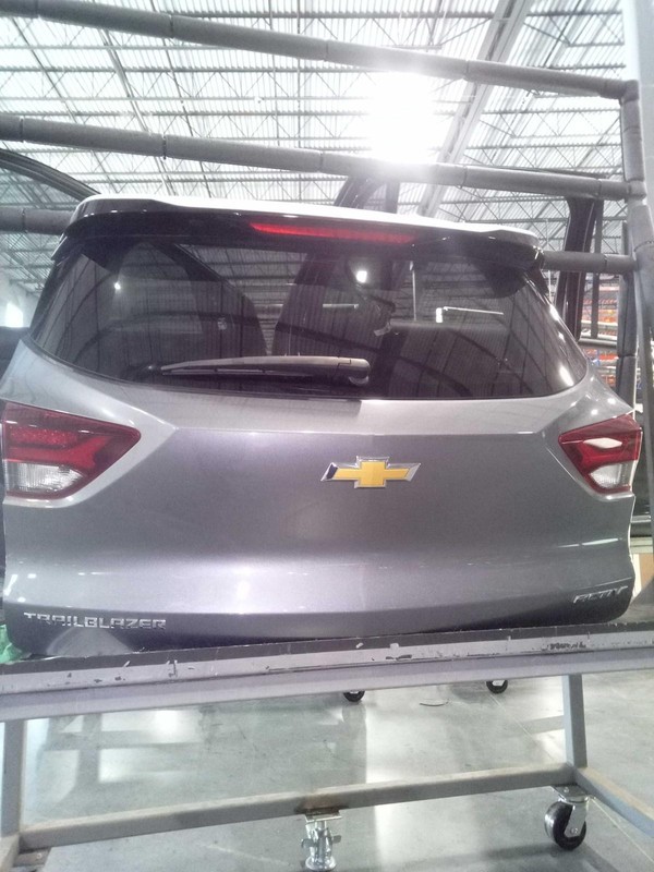 Used Deck Lid fits: 2022 Chevrolet Trailblazer power liftgate opt TC2 incandesce