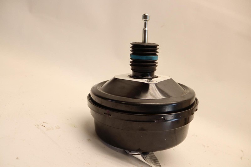 2018-2022 CHEVY TRAVERSE 3.6L FWD POWER BRAKE VACUUM BOOSTER OEM
