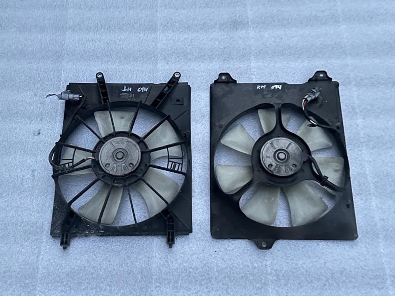 1998-2003 TOYOTA SIENNA RADIATOR COOLING FAN ASSEMBLY MARKED S1 AND S2