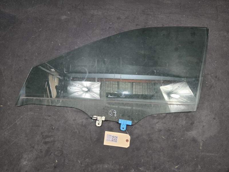 Front Left Door Window Glass 2022 Nissan Rogue 80301-6RR0A 2021 2023 2024 2025