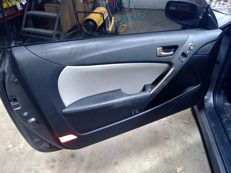 GENESIS Coupe 2015 Driver Left Front Door Trim Panel 1747882