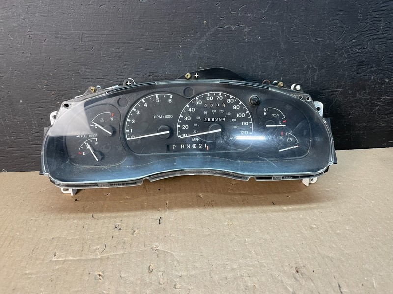 2001 2002 2003 Ford Explorer Speedometer Cluster Gauge Oem AE3388 DG