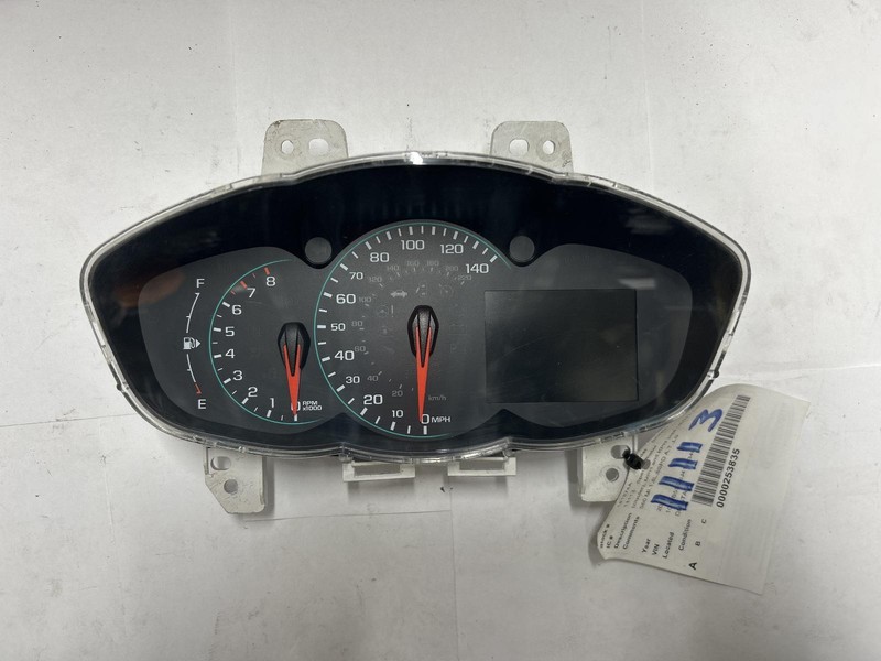 2018 CHEVROLET SONIC Speedometer cluster MPH LS 560 miles OEM 17 18