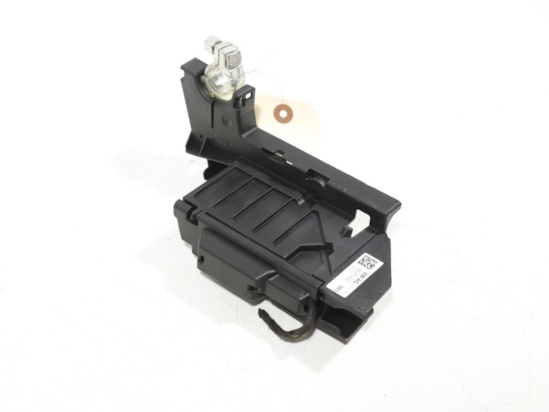 2017-2019 Audi Q7Battery Positive Terminal Clamp Controller OEM