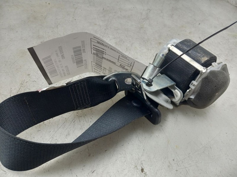 19 TOYOTA HIGHLANDER LE REAR PASSENGER RIGHT SEAT BELT BUCKLE