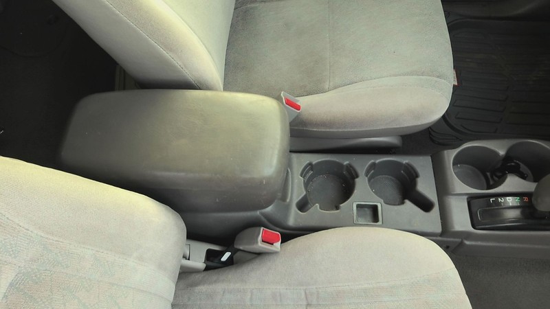 Front Console TOYOTA TACOMA 01 02 03 04