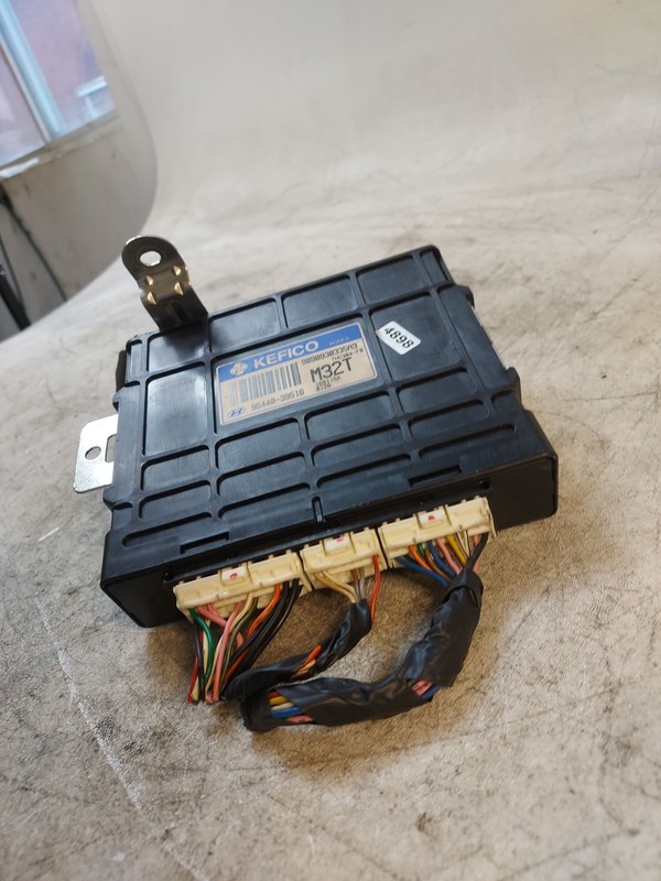 95440-39516 tcm transmission computer 2005-2009 Hyundai Tucson oem