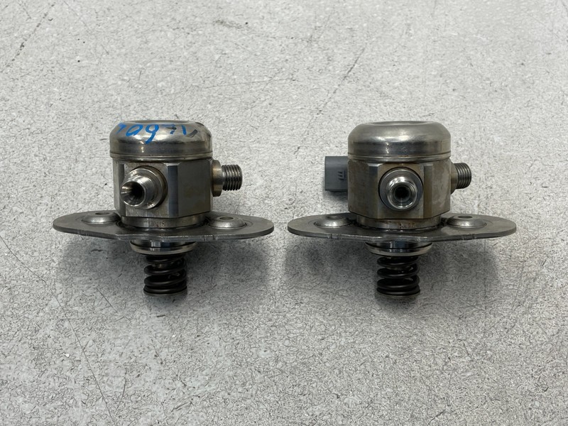 2013 2014 2015 F12 BMW M6 Engine High Pressure Fuel Pump Set 4.4L OEM 1660
