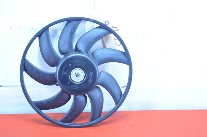 15-18 AUDI Q3 2.0L RADIATOR COOLING FAN BLADE & MOTOR OEM
