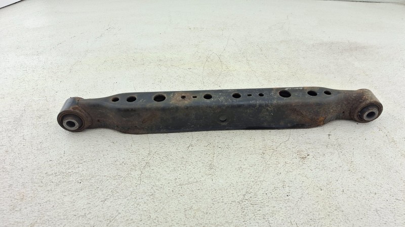 2017-2022 NISSAN ROGUE SPORT REAR RIGHT PASSENGER SIDE LOWER CONTROL ARM OEM