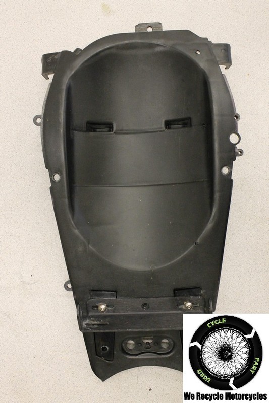 2008 KAWASAKI EX 650 NINJA REAR FENDER PLASTIC MOUNT BRACKET OEM EX650 08
