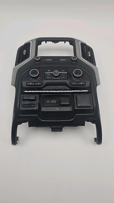 20-22 Chevrolet Silverado 1500 A/C Climate Temperature & Radio Control Panel 8"
