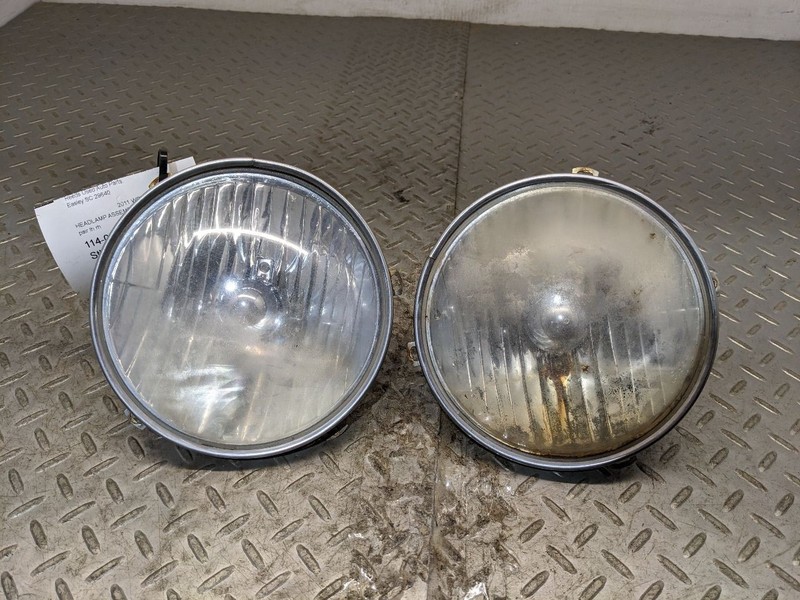 Jeep JK Wrangler OEM Stock Halogen Headlight Housings Pair L/R 2007-2018 1164892