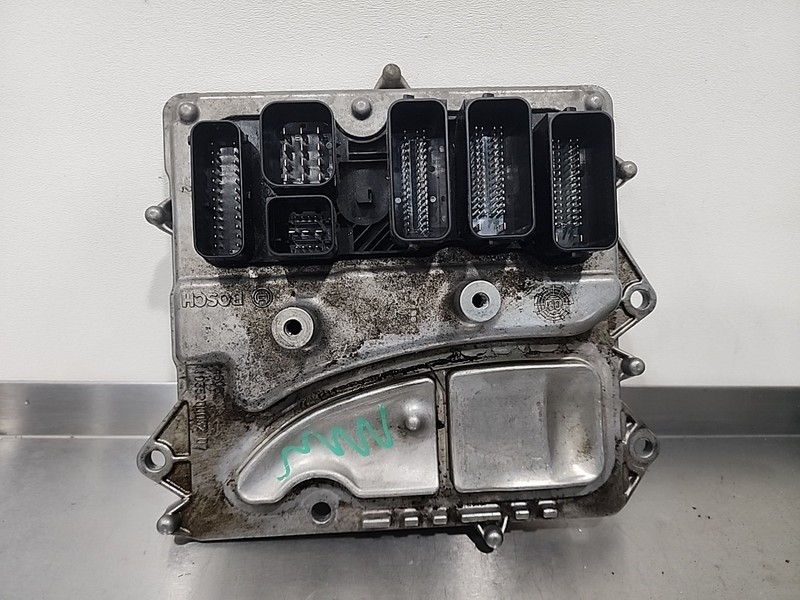 7638301 | BMW Engine Computer Automatic Turbo Type 0261S07273 DME ECM 1039S48221