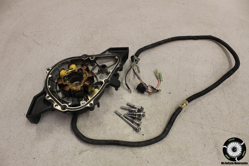 2001 Yamaha WaveRunner XLT800 XA800 STATOR GENERATOR ALTERNATOR MAGNETO w COVER