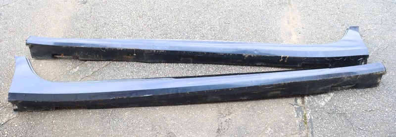 2016-2019 Cadillac CTS-V Driver & Passenger Rocker Panel Molding Cover Panel OEM