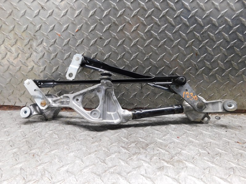 2012-2017 HYUNDAI ACCENT FRONT WINDSHIELD WIPER TRANSMISSION LINKAGE