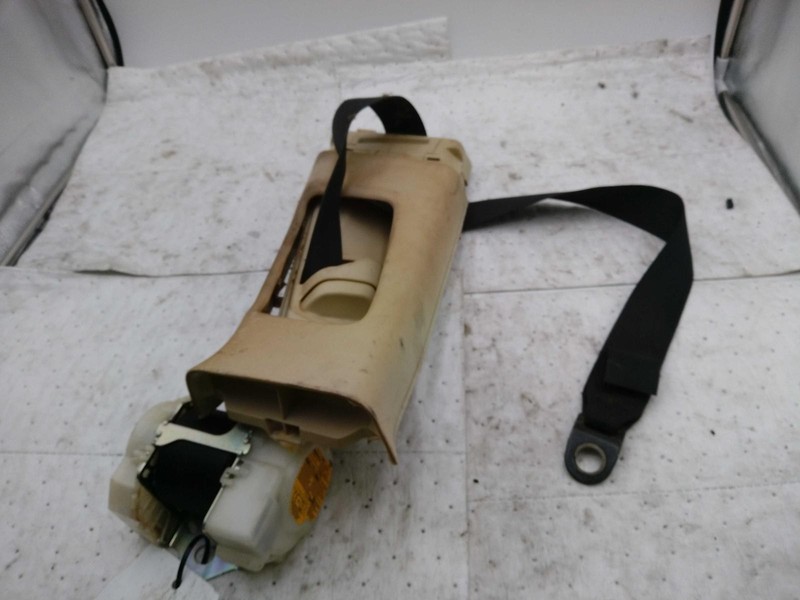 2018 Lexus NX300 OEM White Seat Belt 7323078020C0 80K Miles 4DR