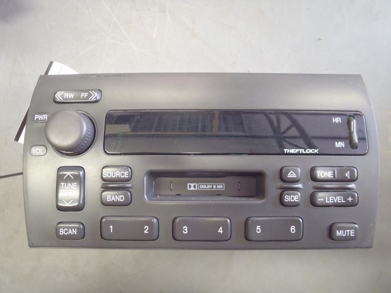 Radio Receiver AM-FM-Cassette 09380816 Fits 2000-2001 Cadillac Deville 27471
