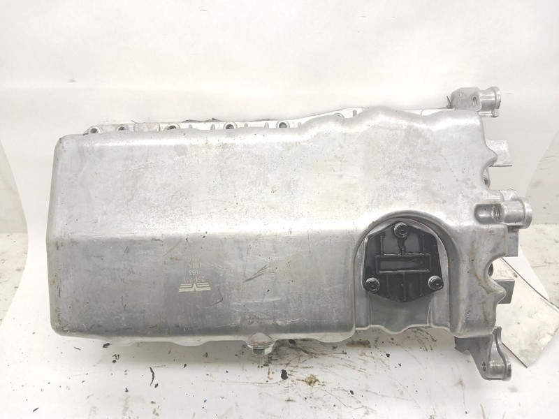 99-'07 VOLKSWAGEN GOLF Oil Pan 2.0L w/o oil sensor OEM 6 Month Warranty!